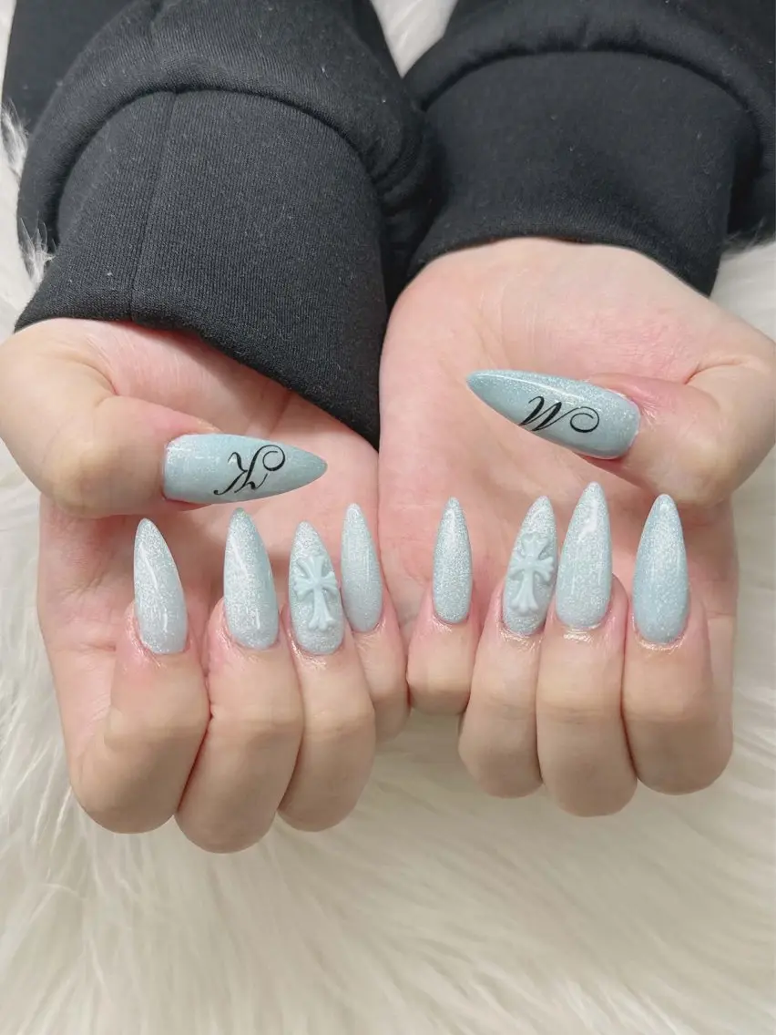 ネイル 長さ出し グラデーション 卒業式 キラキラネイル マグネットネイル Lee Nailsのネイルデザイン