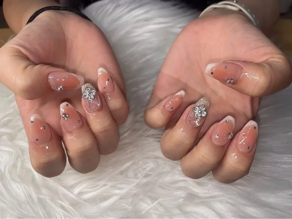 ネイル ハンドネイル CARAT カラットのネイルデザイン