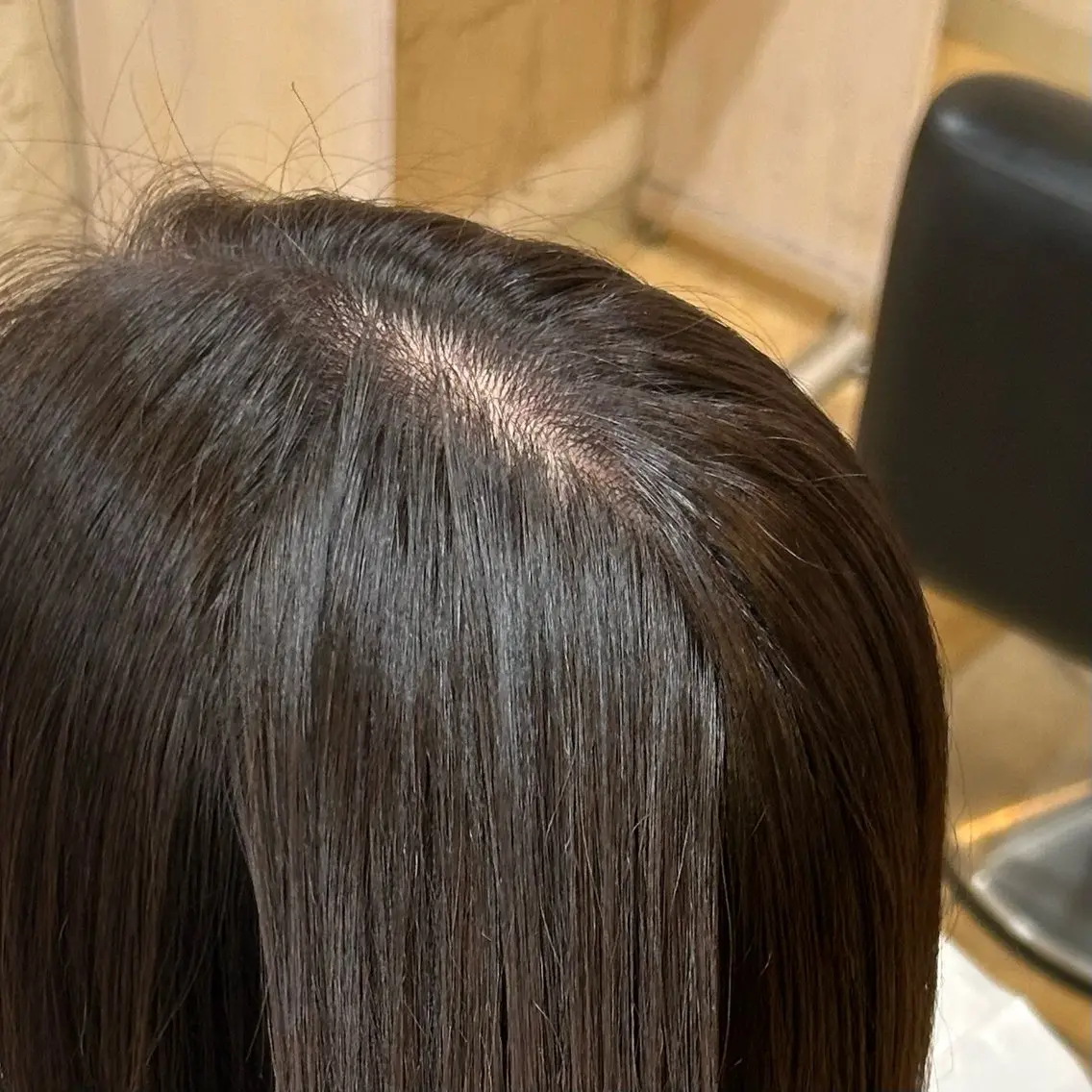 カラー 東 結菜のヘアスタイル