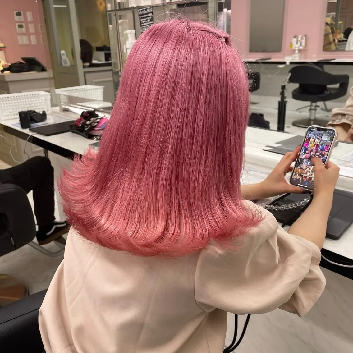 ミディアム カラー メンズ メンズブリーチ ブリーチ 髪質改善 トリートメント ヘアカラー 💗愛され暖色💗 ピンク/レッド💗のヘアスタイル