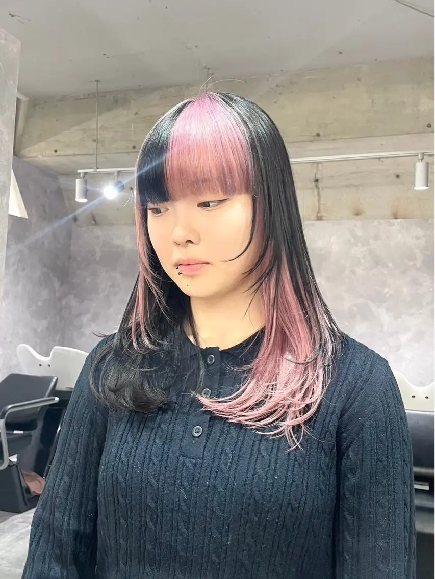 カラー 齊藤 千隼のヘアスタイル