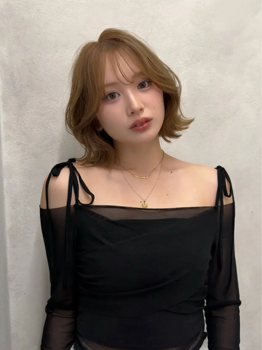 ミディアム 韓国風ヘア レイヤーカット 似合わせカット レイヤー／ハイトーン 🍎森貝洋亮🍎のヘアスタイル