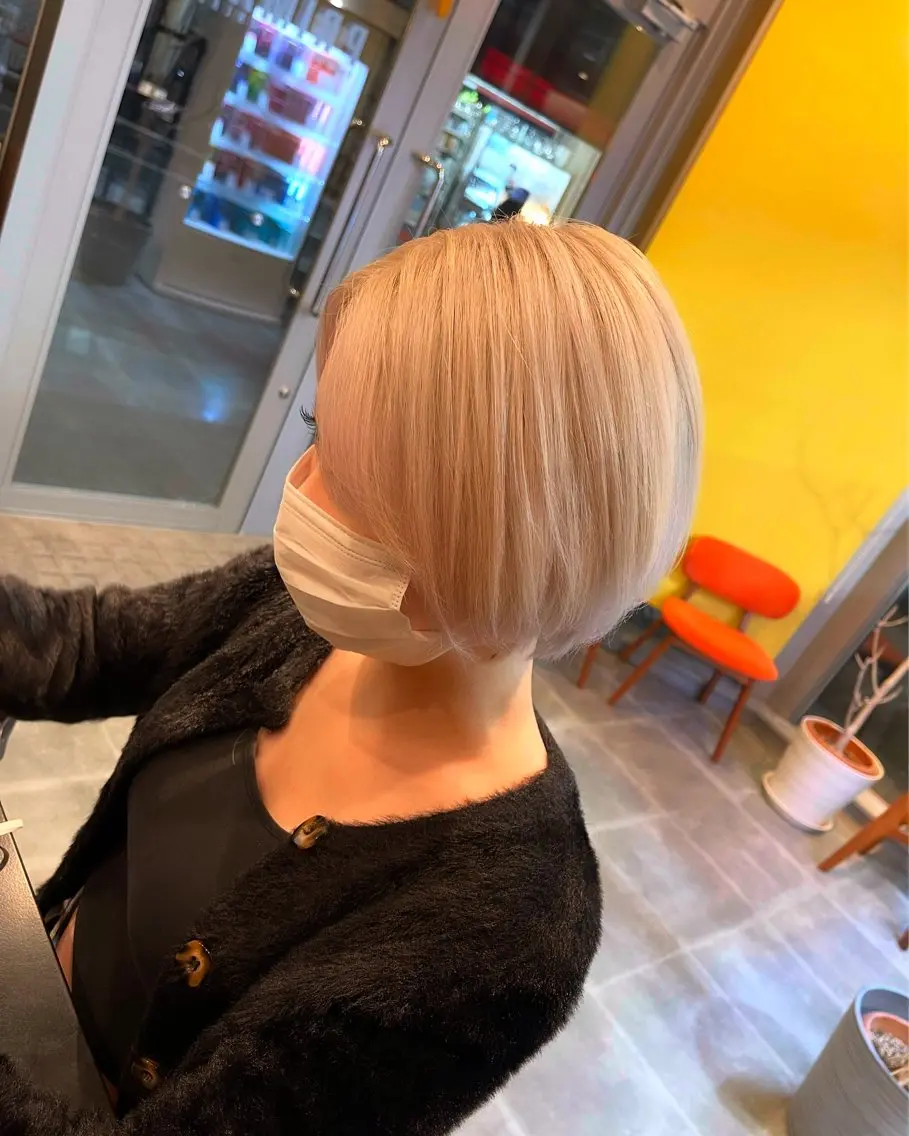 ショート カラー ブリーチ カット ヘアカラー オージュアソムリエ DAIKI⭐️のヘアスタイル