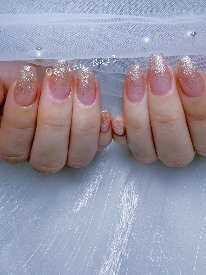 ネイル グラデーション ラメ(グリッター) ラメグラデーション シンプルネイル Carina Nailのネイルデザイン