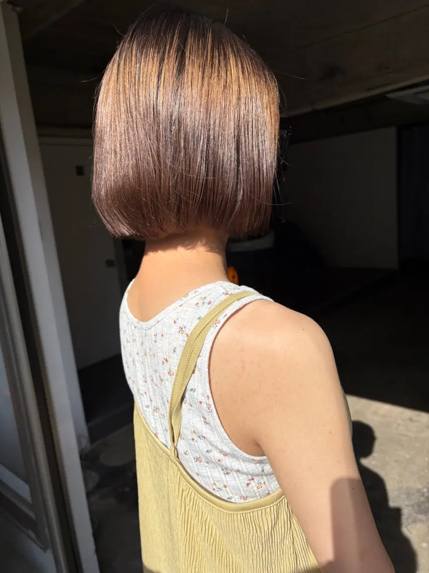 ショート ヘアカラー Tuco 佐良のヘアスタイル
