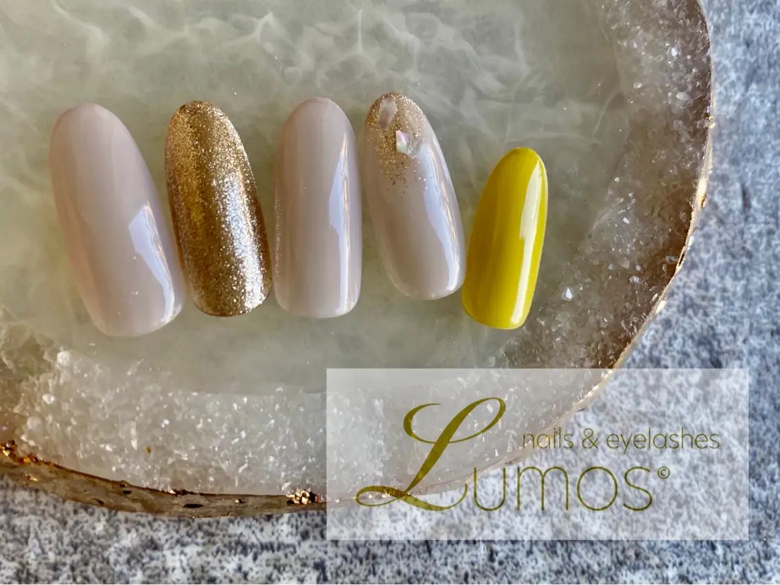 ネイル ラメ(グリッター) オフィスネイル シンプルネイル Lumos Yuukiのネイルデザイン