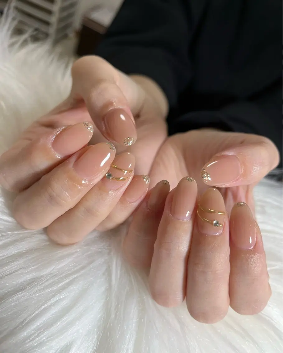 ネイル アートネイル ラメ(グリッター) シンプルネイル nailsalon Renardkのネイルデザイン