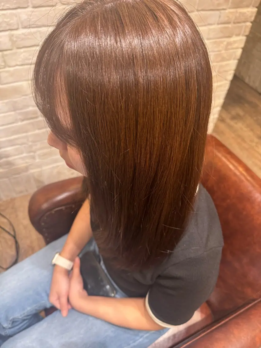 セミロング カラー 透明感カラー 野口 菜緒のヘアスタイル