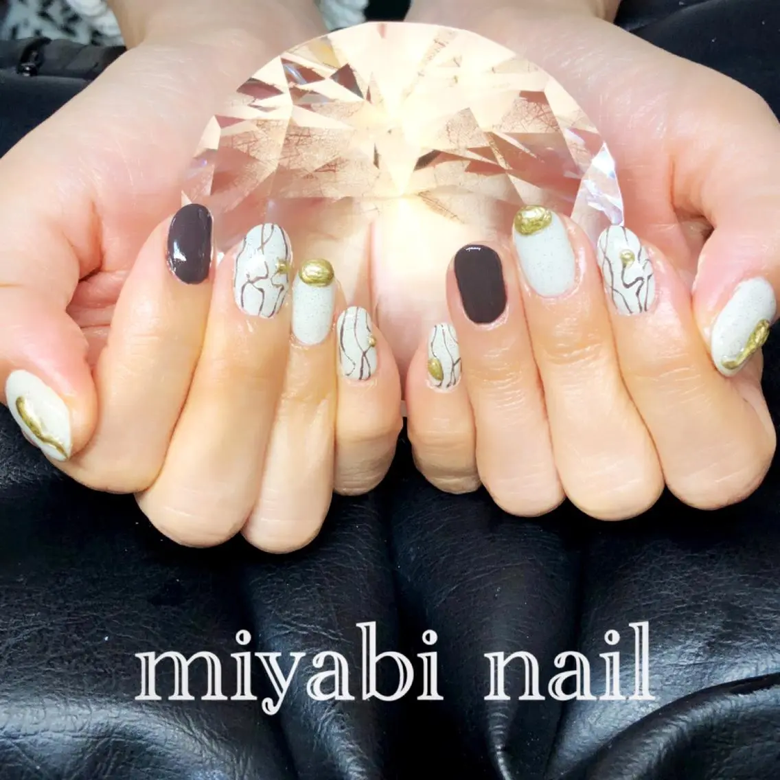 ネイル アートネイル ブラウン ジェルネイル 持ち込み ぷっくりネイル ハンドネイル miyabi nail 桂川駅近くのネイルデザイン