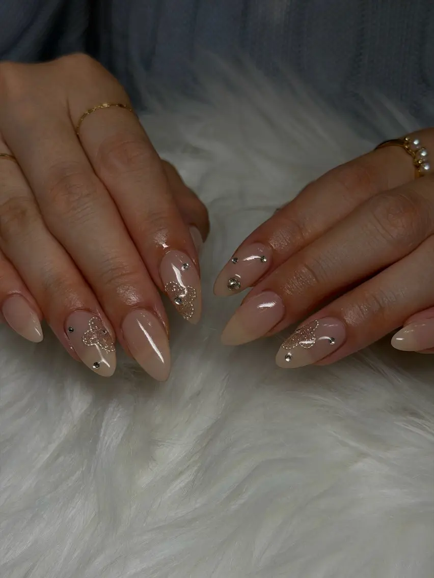 ネイル ハンドネイル フットネイル with hues AYAのネイルデザイン
