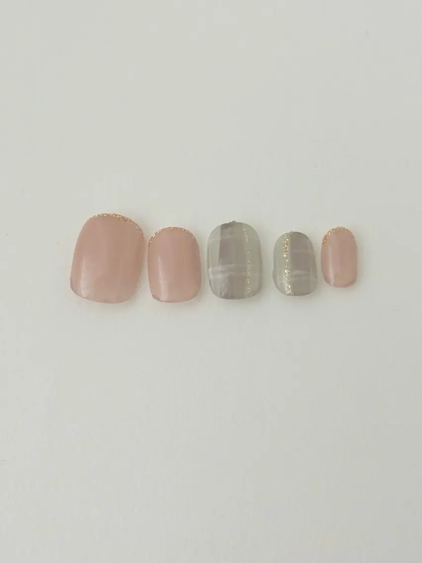 ネイル charm.nail 🌼kanaのネイルデザイン