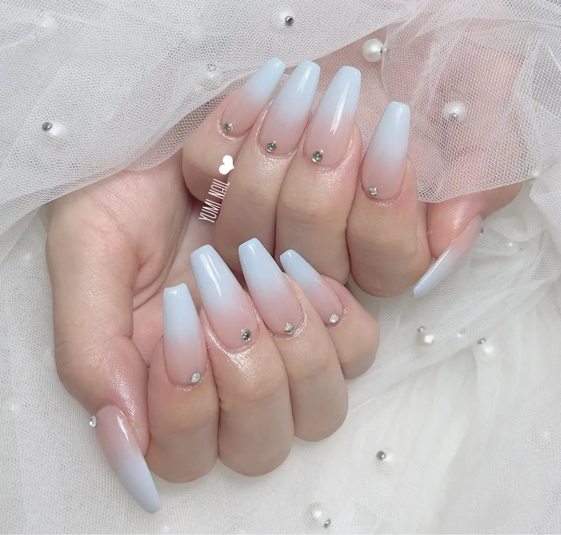 ネイル ハンドネイル 𝐲𝐮𝐦𝐢🎀 長さ出しデザイン専門のネイルデザイン