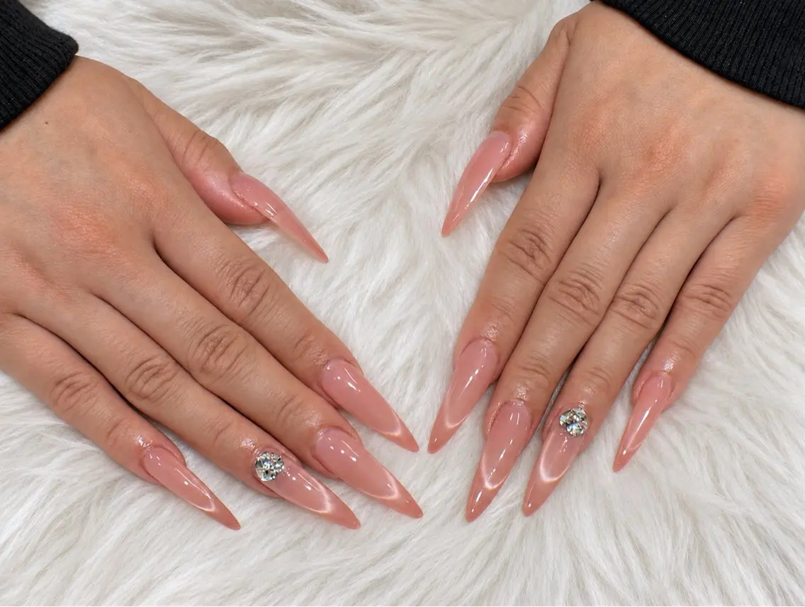 ネイル キラキラネイル 韓国ネイル ロングネイル ワンカラーネイル ワンホンネイル ハンドネイル RINA Nail_Royalのネイルデザイン