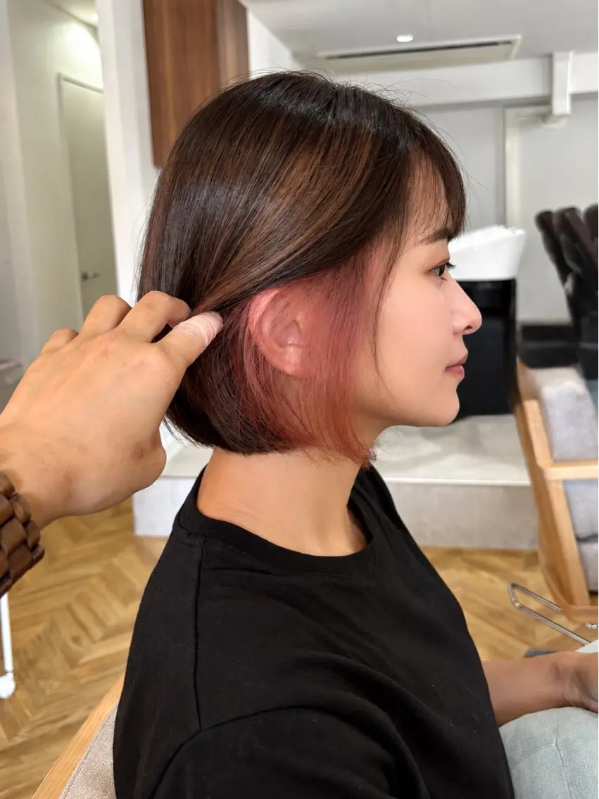ショート カット ヘアカラー トリートメント ノエ/ハイトーン/ 縮毛矯正/高岳のヘアスタイル