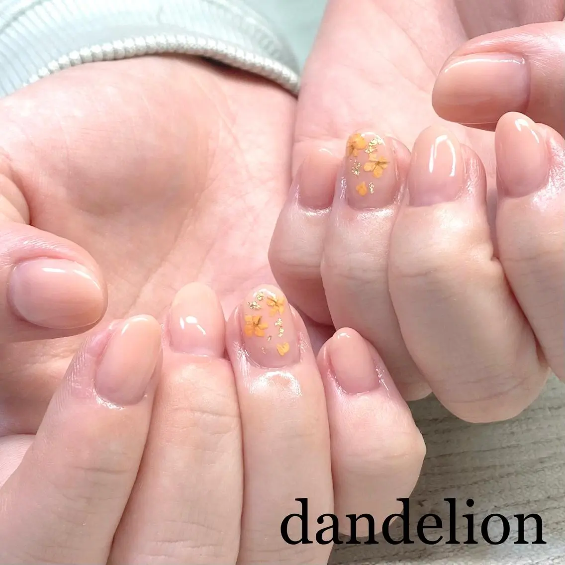 ネイル ハンドネイル ハンドケア dandelion ダンデライオンのネイルデザイン