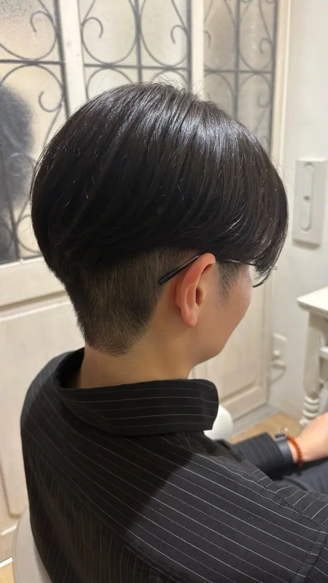 ショート 似合わせ 顔周りYUUGAのヘアスタイル