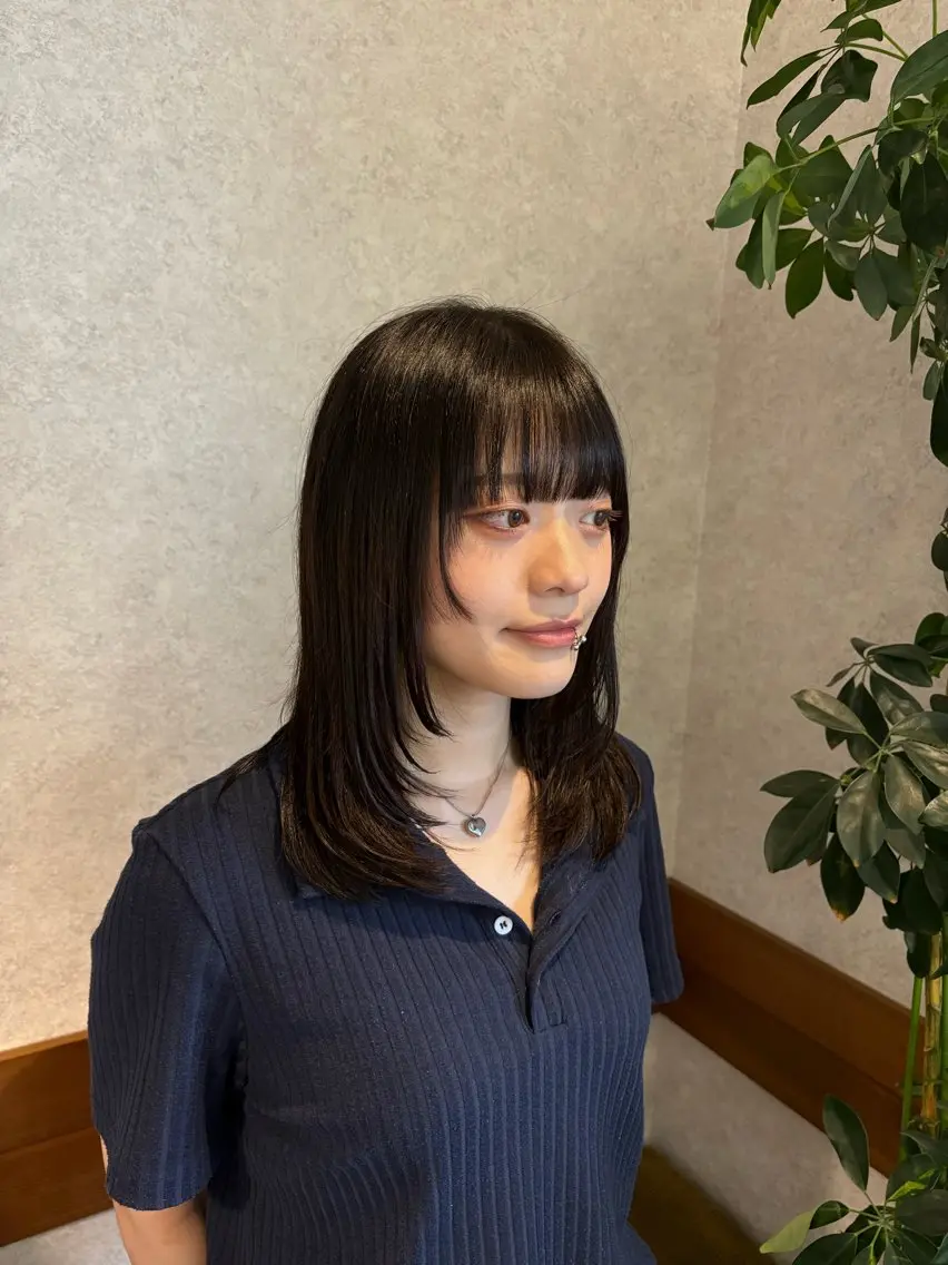 ミディアム 顔周りカット レイヤーカット 阿部 叶夢のヘアスタイル
