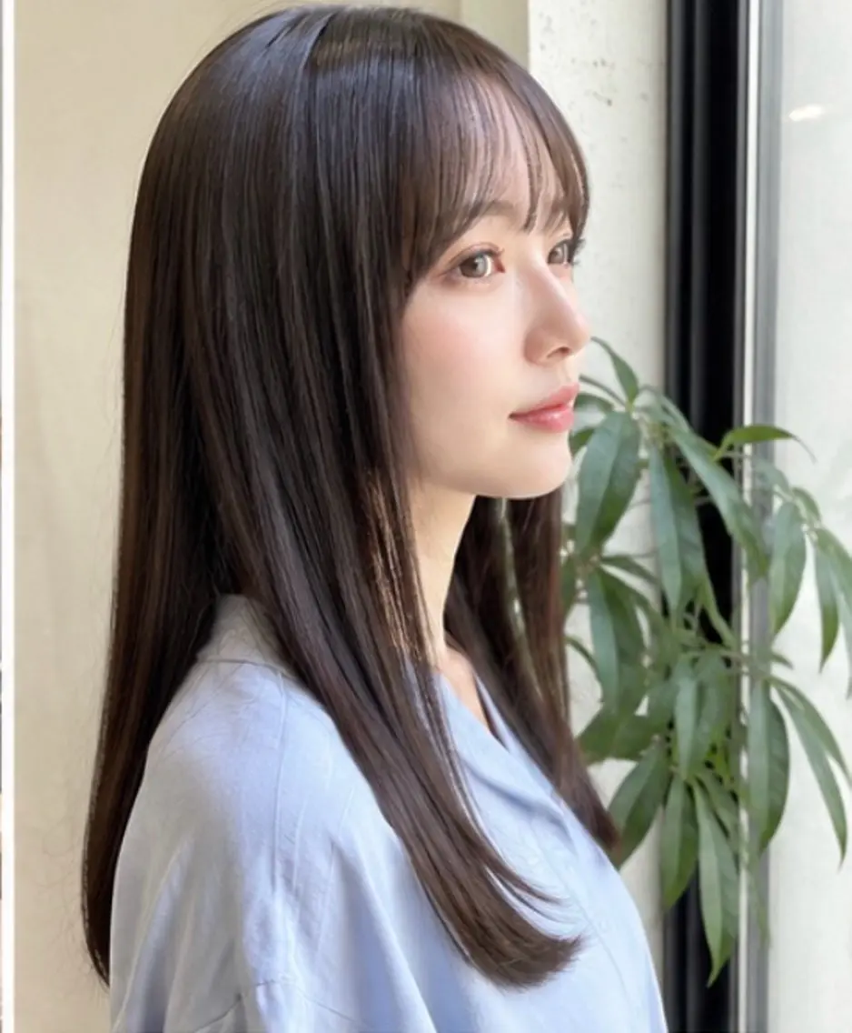 セミロング 表参道/40代以降の ストレート/宮崎のヘアスタイル