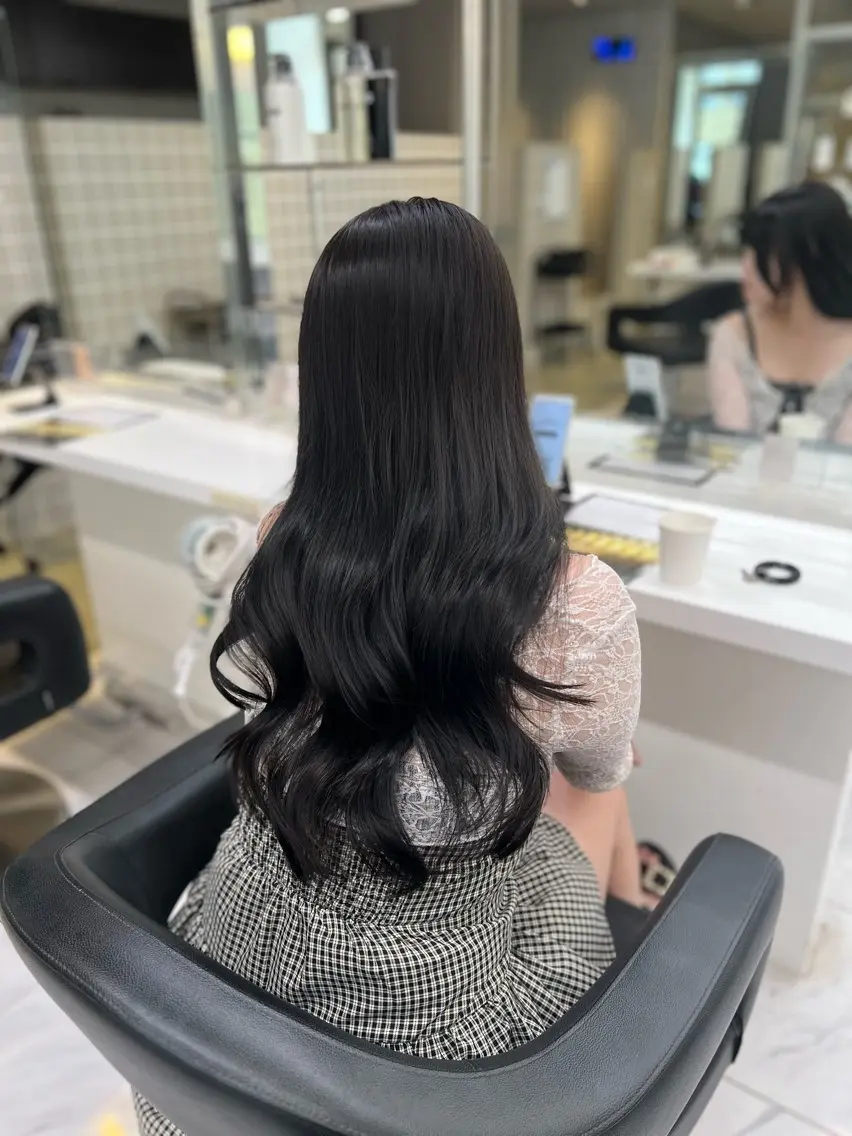 ロング カラー ヘアアレンジ カット ヘアカラー トリートメント ヘッドスパ ヘアセット 💍透明感×韓流ハイ トーン💍RYUTAのヘアスタイル
