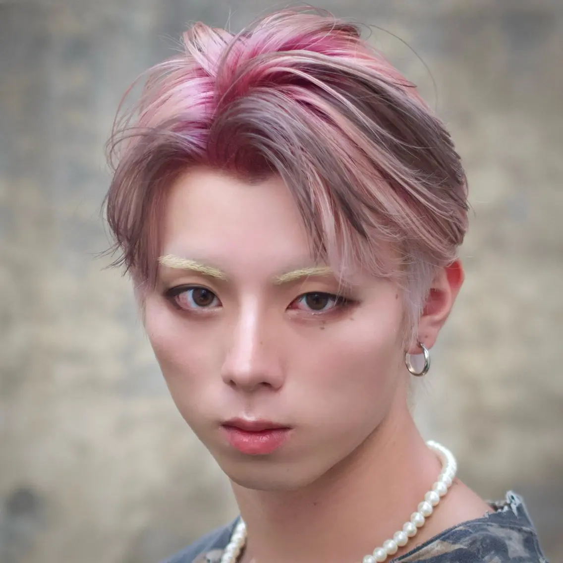 カラー メンズ カット ヘアカラー トリートメント ウルフ/レイヤー/ ブリーチカラーのヘアスタイル