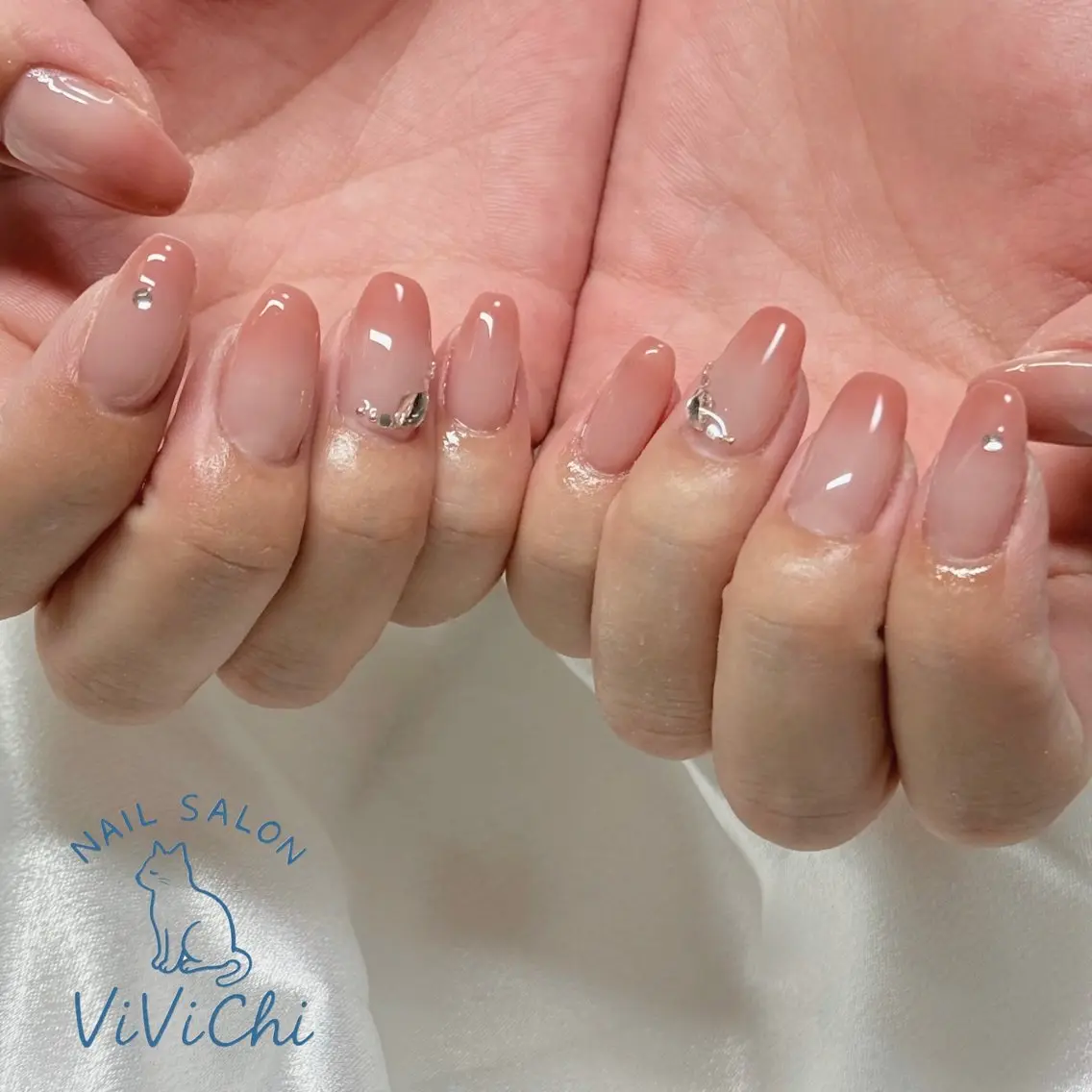 ネイル ハンドネイル ViViChi 梨帆のネイルデザイン
