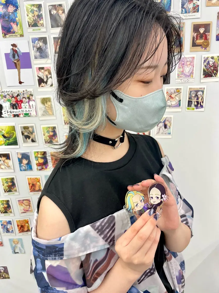 ロング カラー ヘアカラー インナーカラー 推し ブリーチ 髪質改善のヘアスタイル