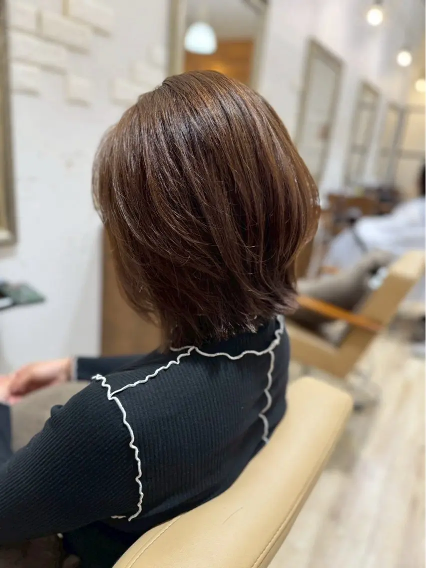 ミディアム ヘアカラー 三輪 あおいのヘアスタイル