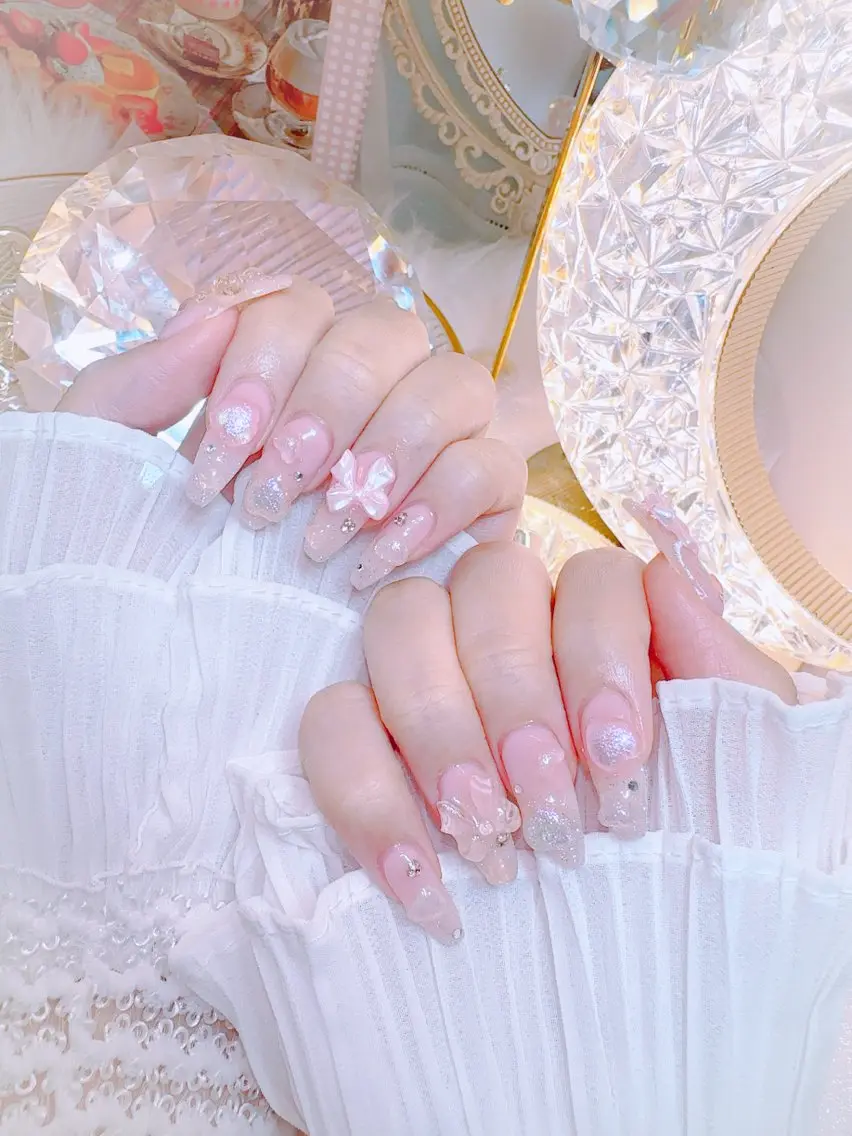 ネイル オーロラネイル キラキラネイル 韓国ネイル ピンク リボン ワンホン、かわいい系 🎀ななみのネイルデザイン