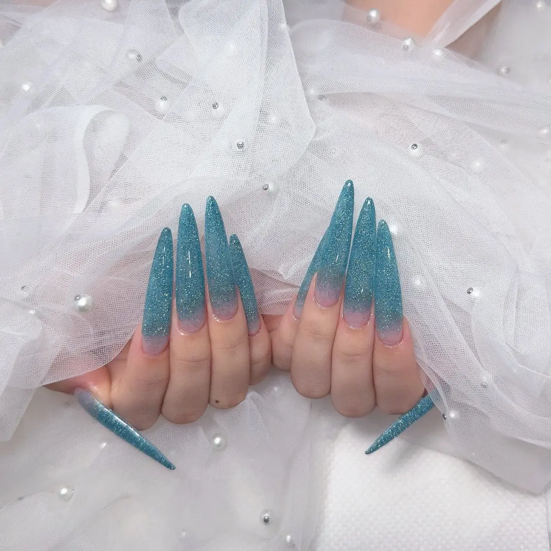 ネイル ENSalon 愛佳のネイルデザイン
