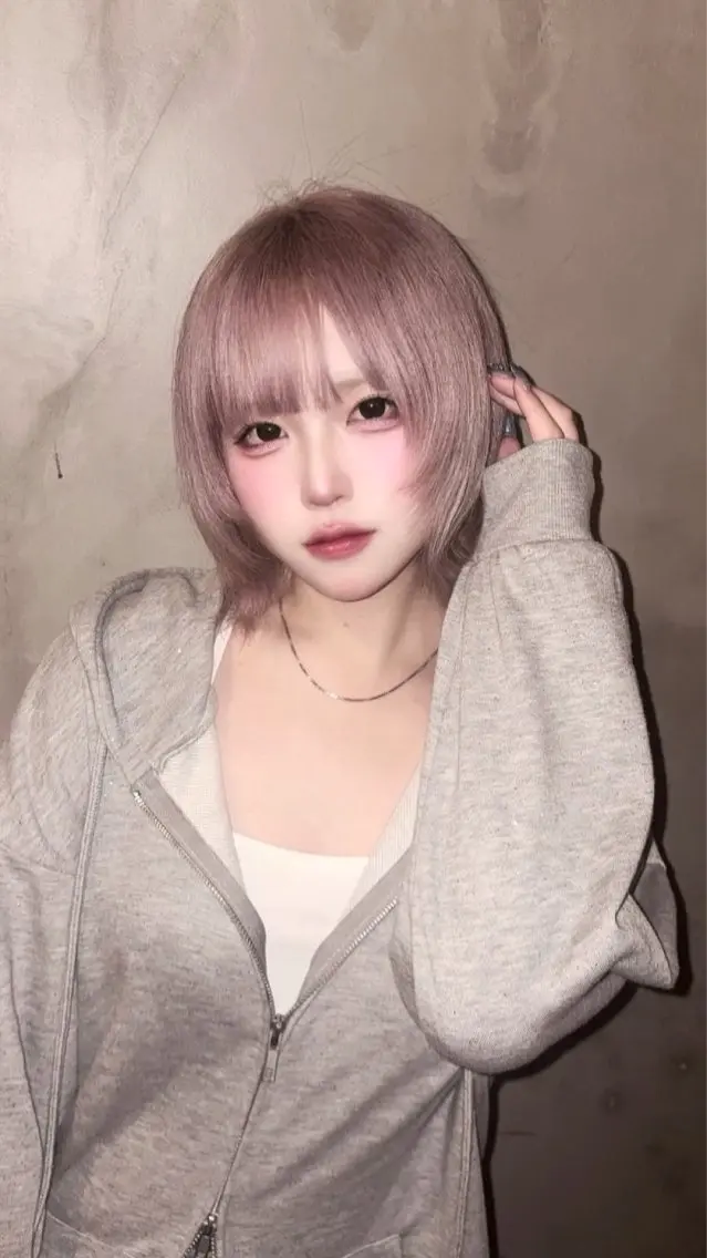 ミディアム ウルフカット 城川 ノアのヘアスタイル