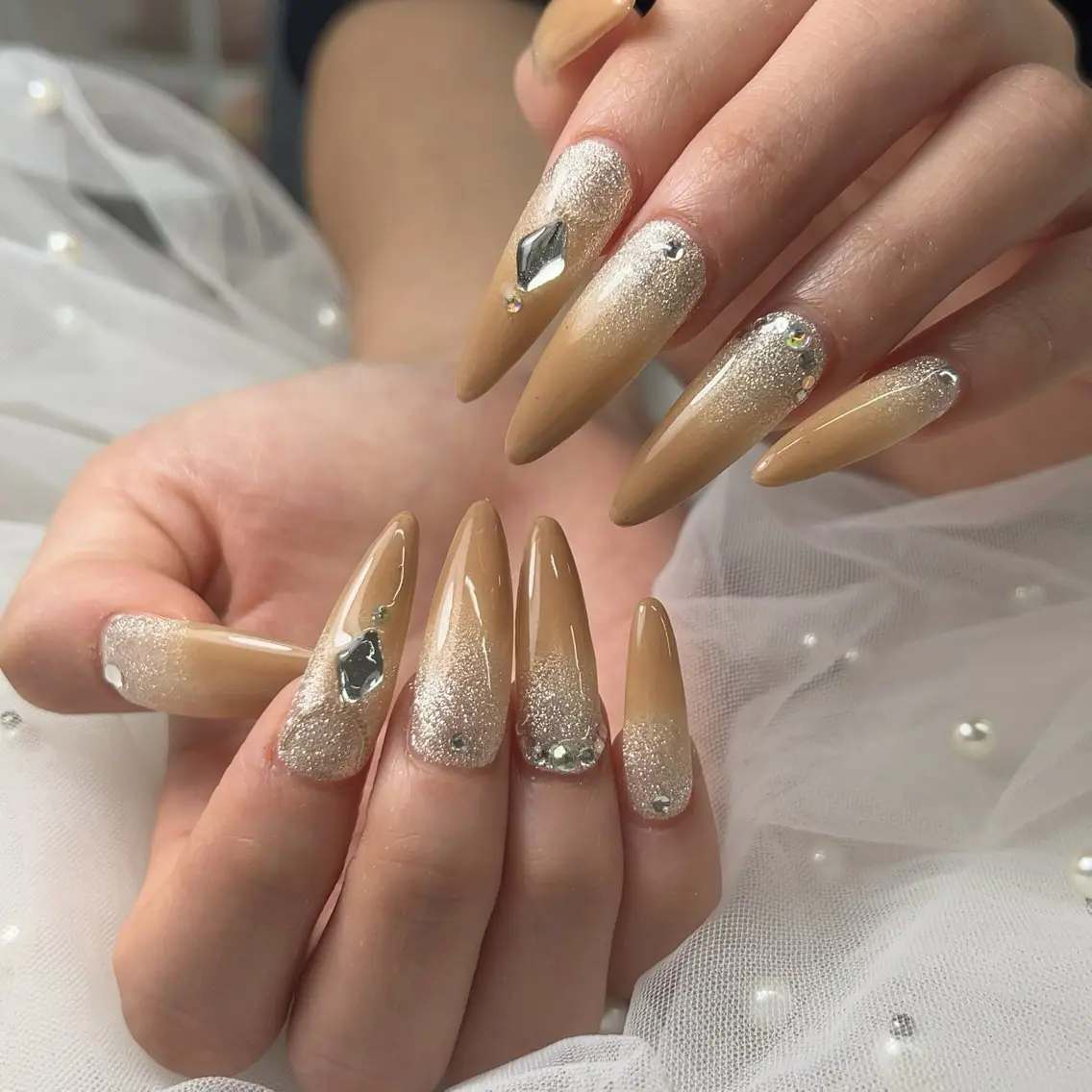 ロング Artgallery YUKIのネイルデザイン
