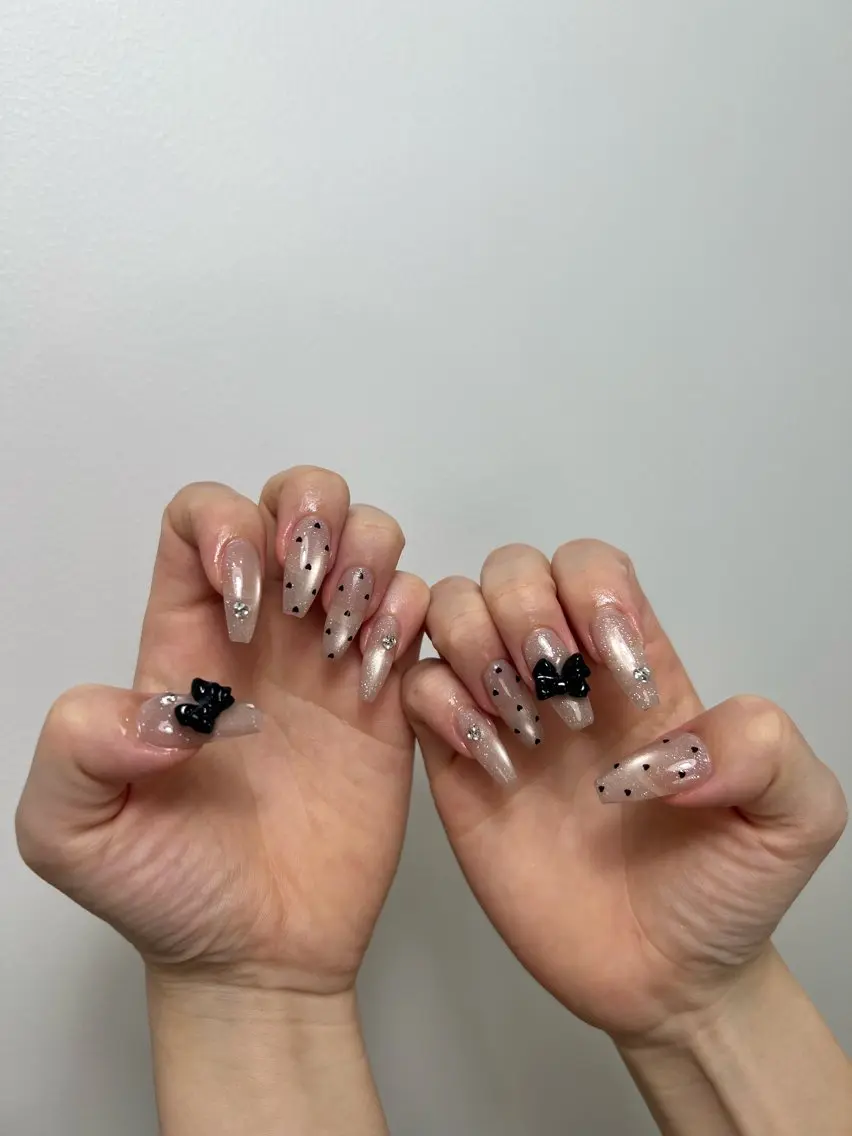 ネイル マグネットネイル ハンドネイル pyuna. nailのネイルデザイン