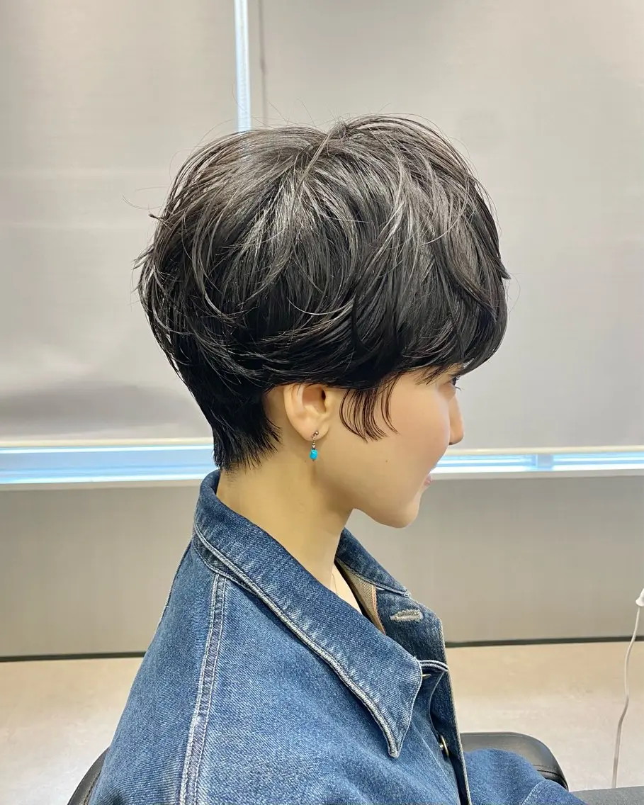 ショート 増田 英のヘアスタイル