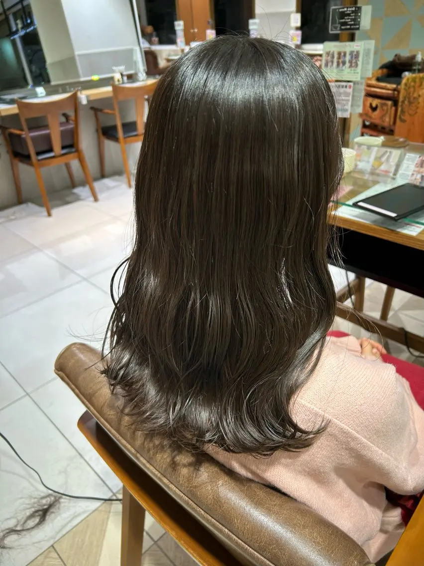 セミロング カット ヘアカラー トリートメント 吉水 彩乃 /ボブ/艶感カラーのヘアスタイル