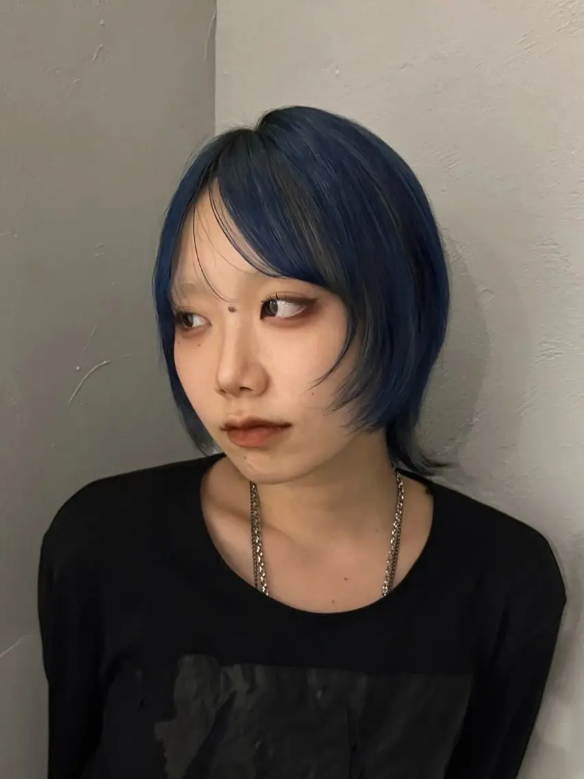 ショート カラー lomalia ayuのヘアスタイル