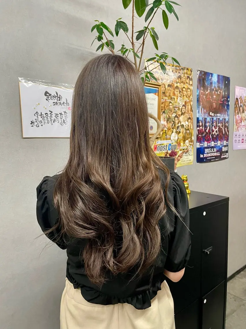 カラー ヘアアレンジ ヘアセット 🌻ミラクル美容師 🌻✨クッポ✨のヘアスタイル