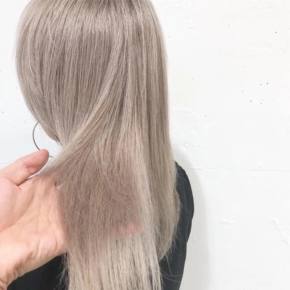 セミロング カラー ヘアアレンジ ブリーチ ハイトーン 特化🌈フジタハルキのヘアスタイル