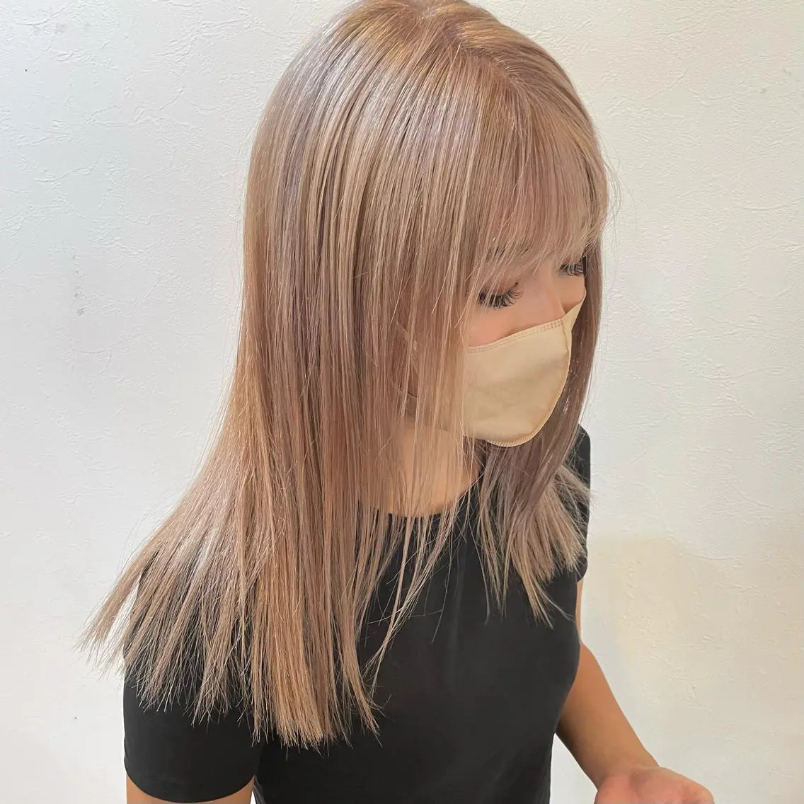 ミディアム カラー ヘアアレンジ ベージュカラー ミルクティーベージュ ヘアカラー トリートメント 🎗秋山勇/ GEAR.代表のヘアスタイル