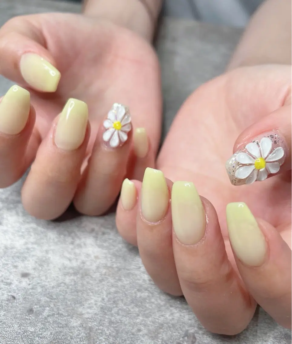 ネイル ぷっくりネイル 夏ネイル 黄色 ハンドネイル ma riのマツエク・マツパデザイン