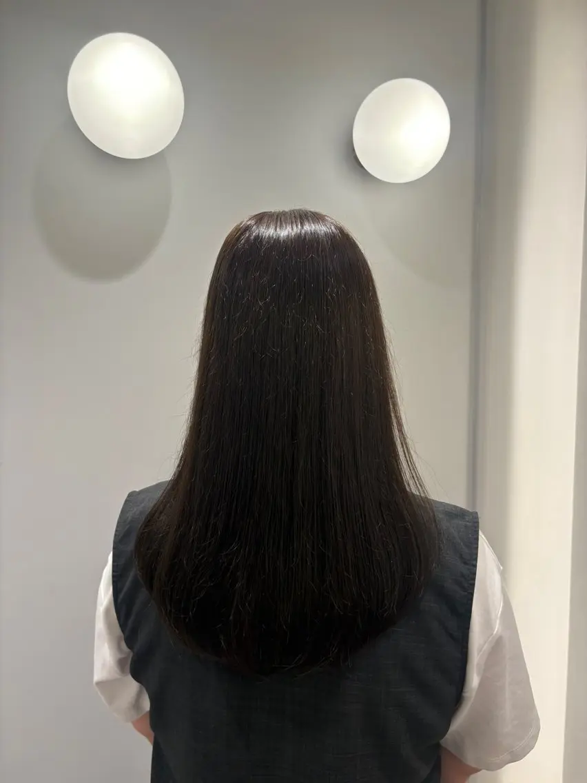 ミディアム レイヤーカット ローレイヤー カット 🪐 ayameのヘアスタイル