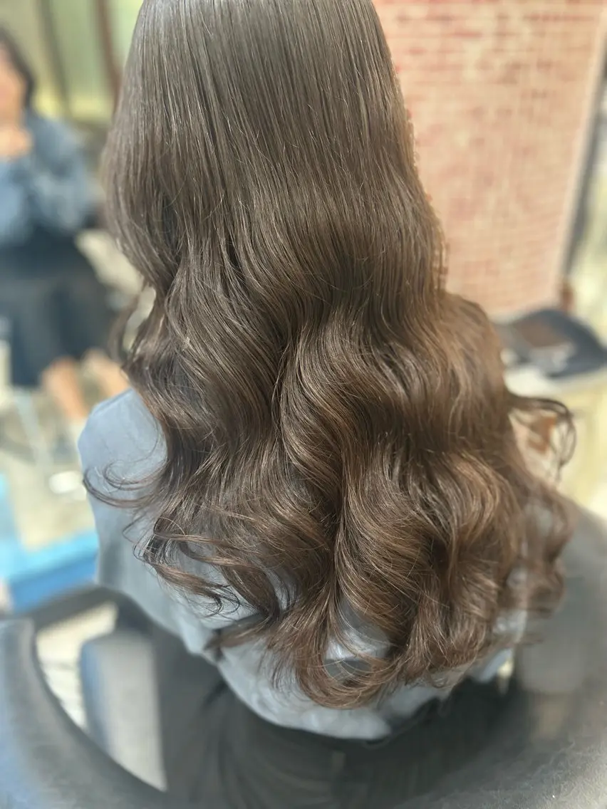 セミロング パーマ カット パーマ 韓国っぽ水光肌カラー マンツーマン🫧なおのヘアスタイル