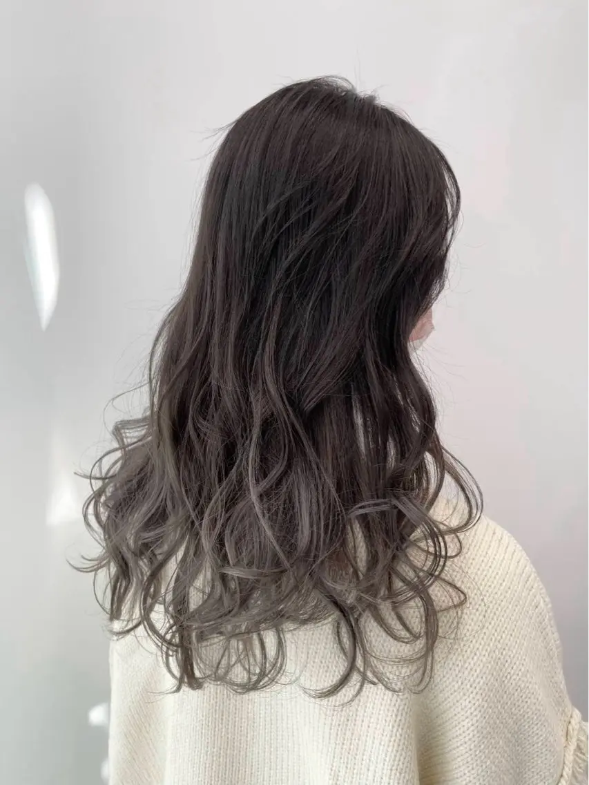 セミロング カット ヘアカラー トリートメント Cielo by Siestaのヘアスタイル
