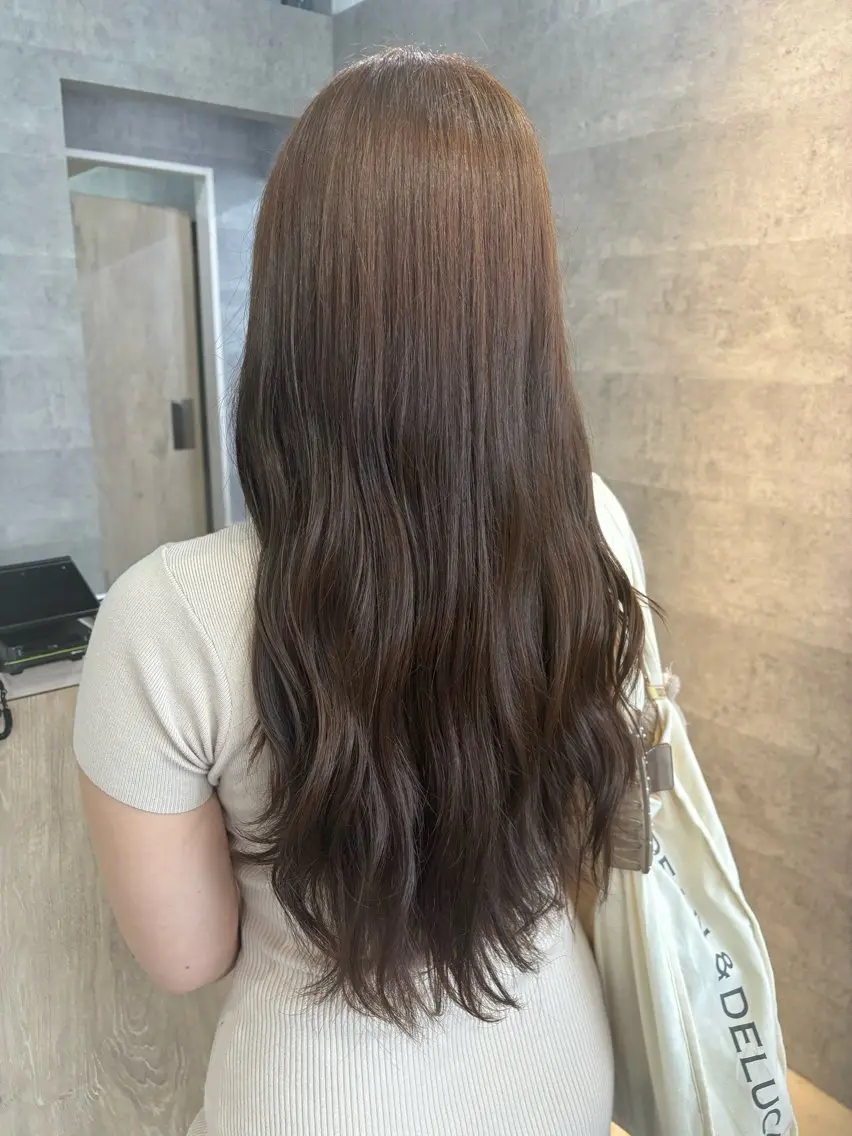 ロング カラー さき  ︎︎のヘアスタイル