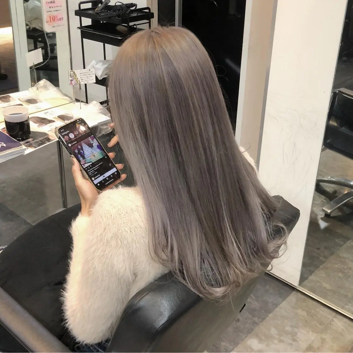 ロング カラー ベージュカラー ブリーチ ブロンド ケアブリーチ ハイライトカラー 青山 健のヘアスタイル