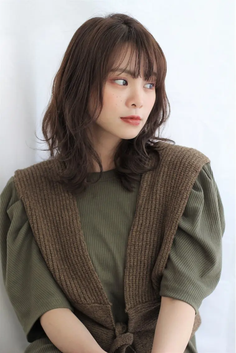 ミディアム パーマ 長谷川 黎のヘアスタイル