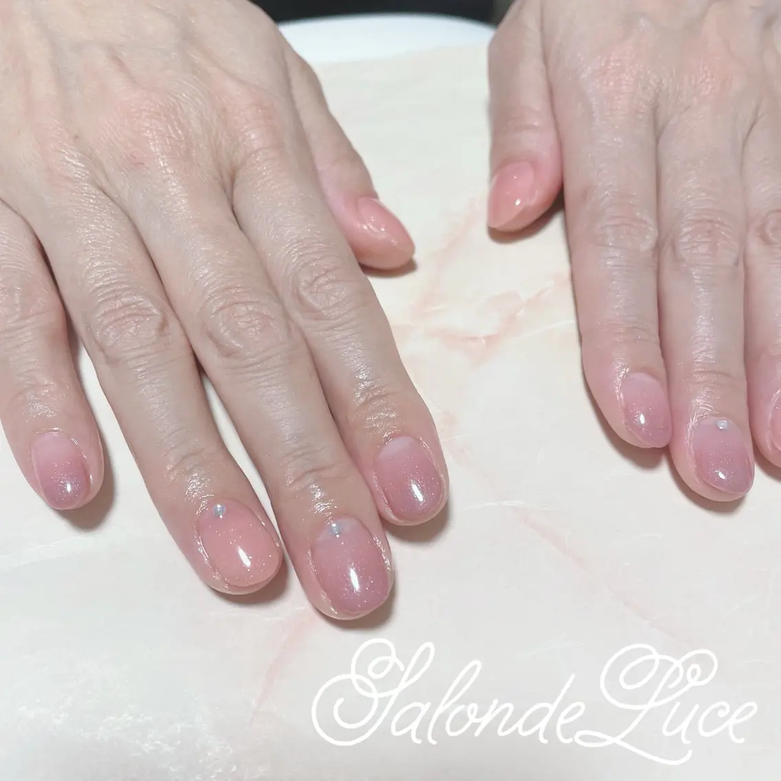 ネイル グラデーション Salon de Luceのネイルデザイン