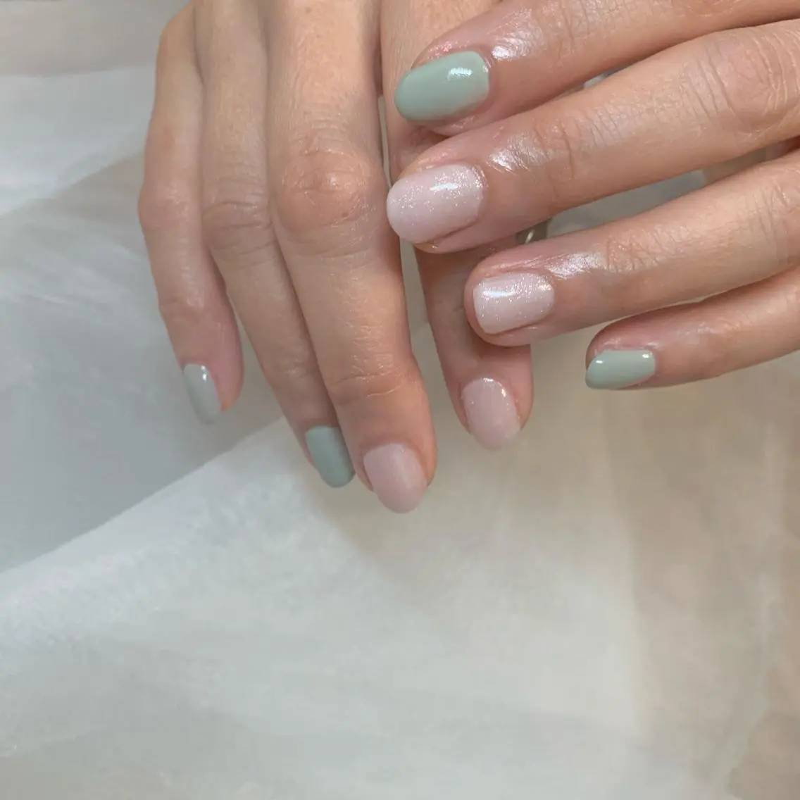 ネイル ピンク ピスタチオネイル ホワイト cocoro nail salonのネイルデザイン