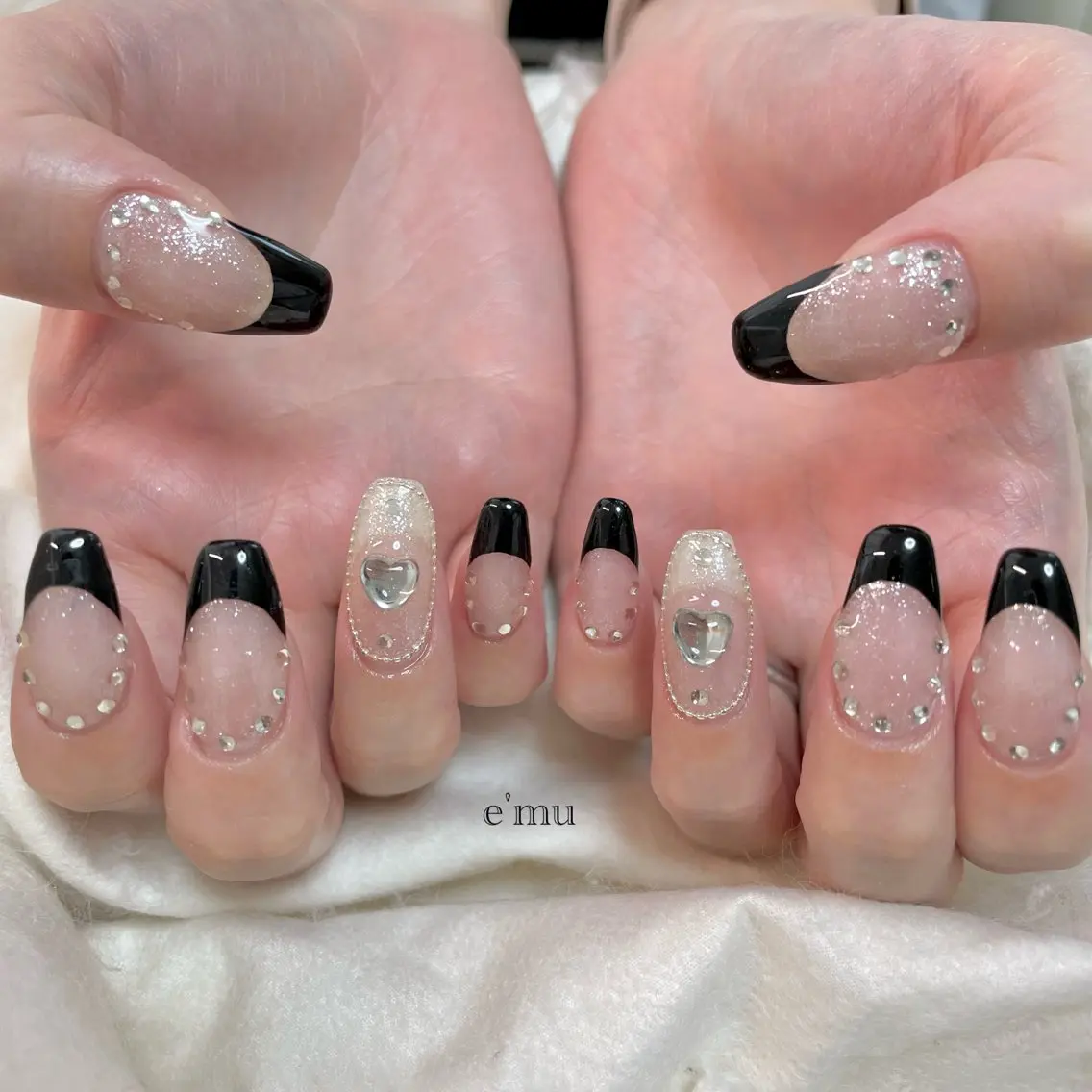 ネイル フレンチネイル ガーリー nail salon e'mu💐のネイルデザイン