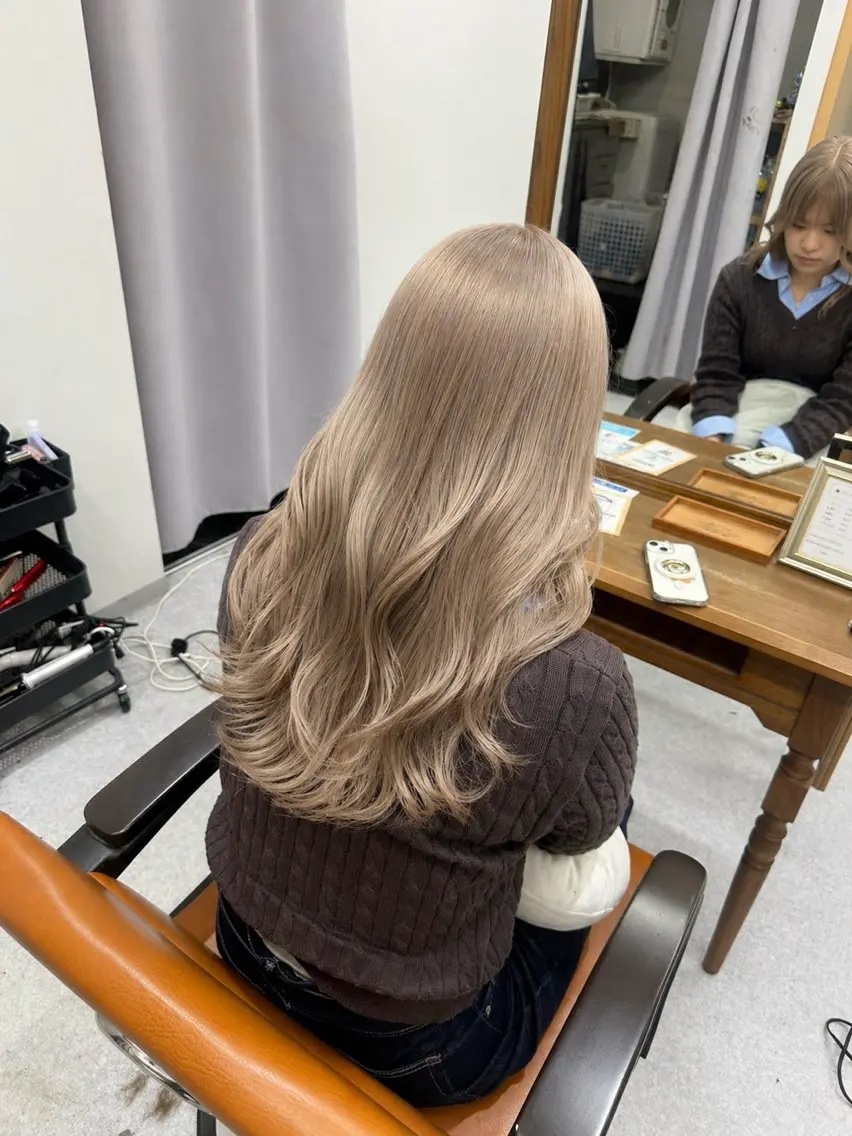ロング ヘアカラー 中島 大聖のヘアスタイル