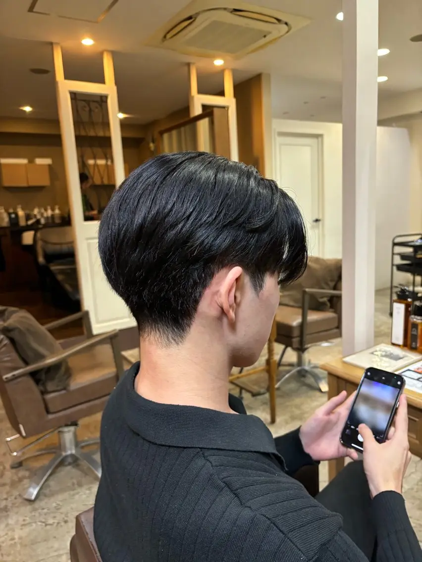 メンズ カット パーマ 髪質改善特化🫧韓国 🇰🇷amiruのヘアスタイル